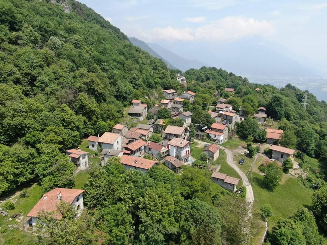 גראבדונה Casa Bucaneve & Ciclamino מראה חיצוני תמונה